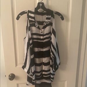 Ark & Co Black and White Patterned cold shoulder Blouse